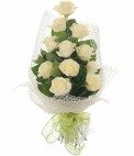 11 Белых роз. Розы, Зелень. Элегантный букет из 11 роз в спокойный тонах 