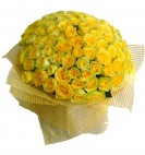 101 желтая роза. Роза Илиос. Шикарный букет из 101 ярко-желтой розы. 