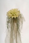 Букет невесты «Лилимелия». Лилии. Уникальный букет в виде распустившегося экзотического цветка выполнен из лепестков лилий .