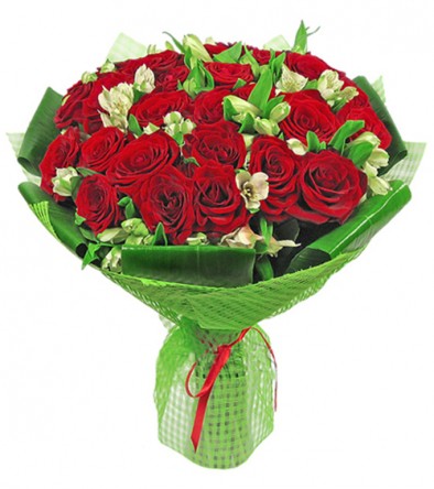  Юбилей. Розы, Альстромерия, Зелень.. Обжигающе красивые розы, собранные в большой страстный букет. Роза Гран При-39шт
